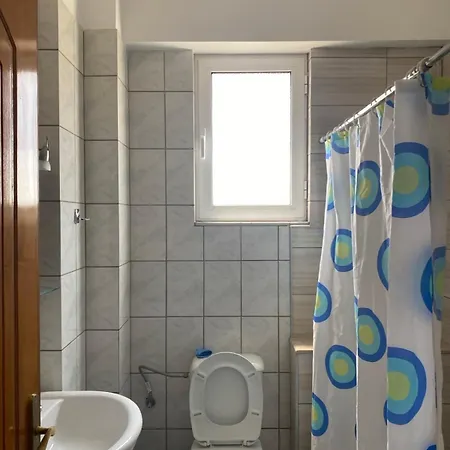 Qimo Apartament *